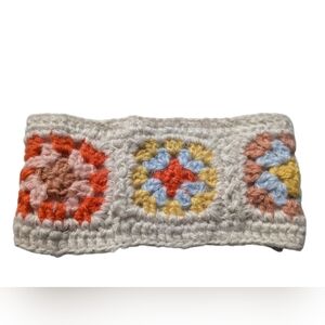 NWOT Grandma Square Crochet Headband